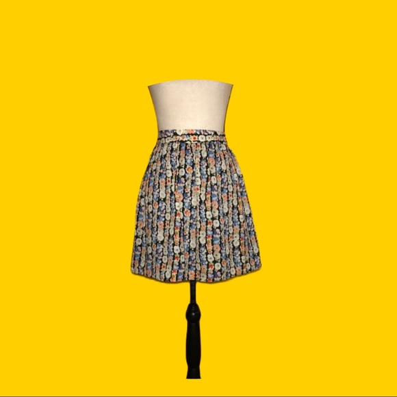 J. Crew Dresses & Skirts - J.CREW floral print pleated mini skirt